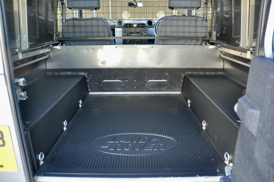 Defender 90. gallery image 26