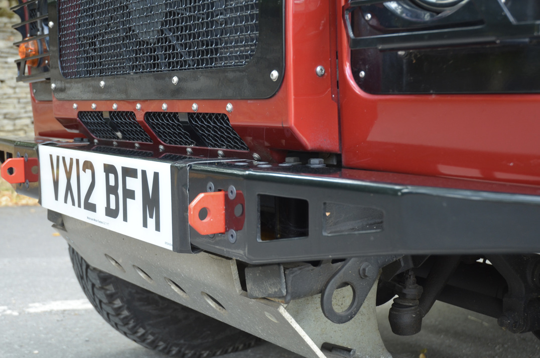 Land Rover Defender 110 2.2 TDCI Automatic 9 - Seater gallery image 21