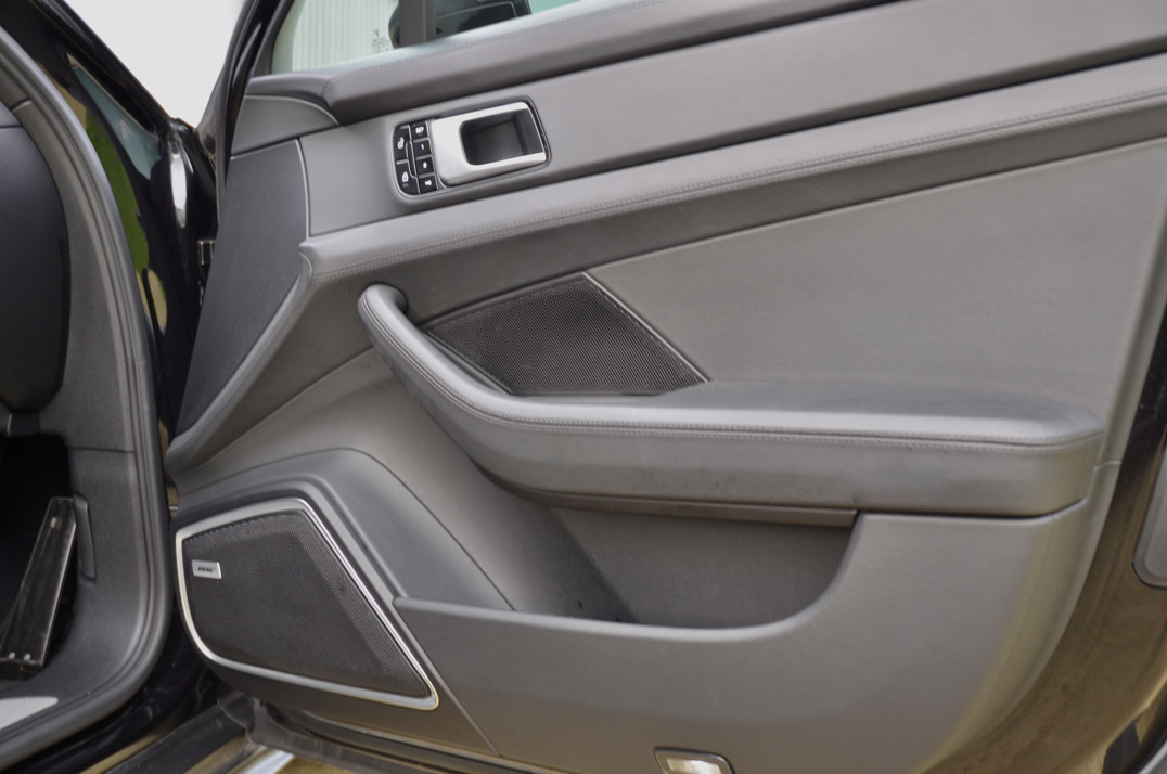 Porsche Panamera 4 V6 Sport Turismo 5dr Petrol Plug-in Hybrid PDK 4WD. gallery image 34