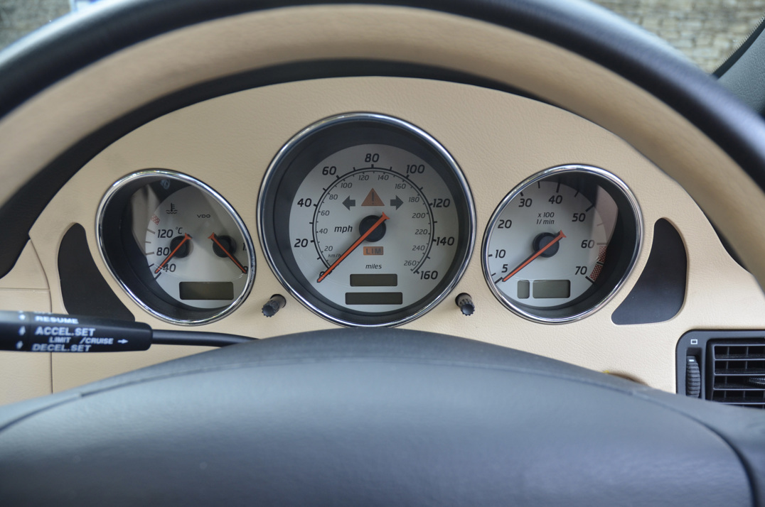 Mercedes Benz 320 SLK AMG Roadster. gallery image 46