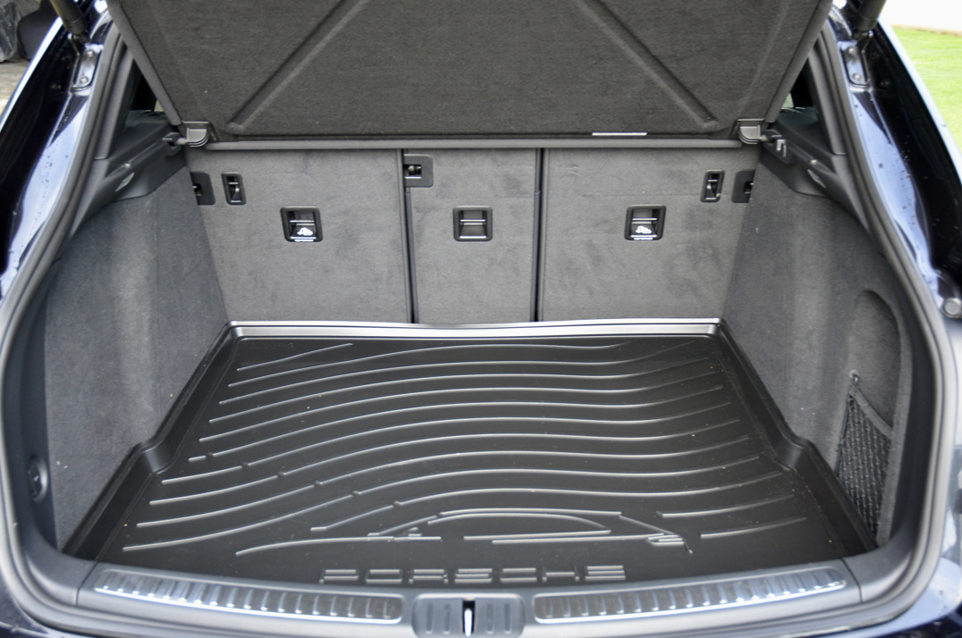 Porsche Macan S 2.9 V6 Turbo gallery image 28