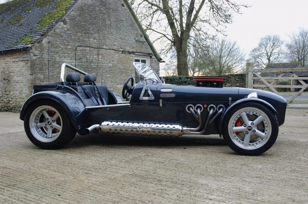 DAX RUSH 3.9-V8 gallery image 1