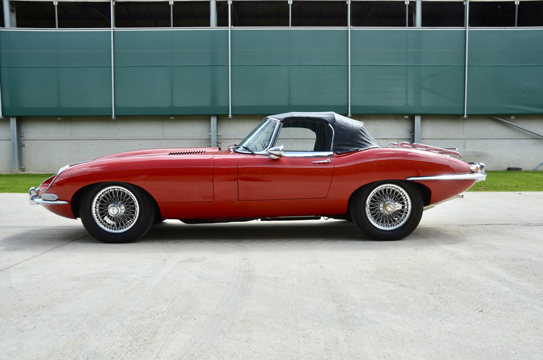 Jaguar E Type 4.2 Roadster Series 1.5 gallery image 10
