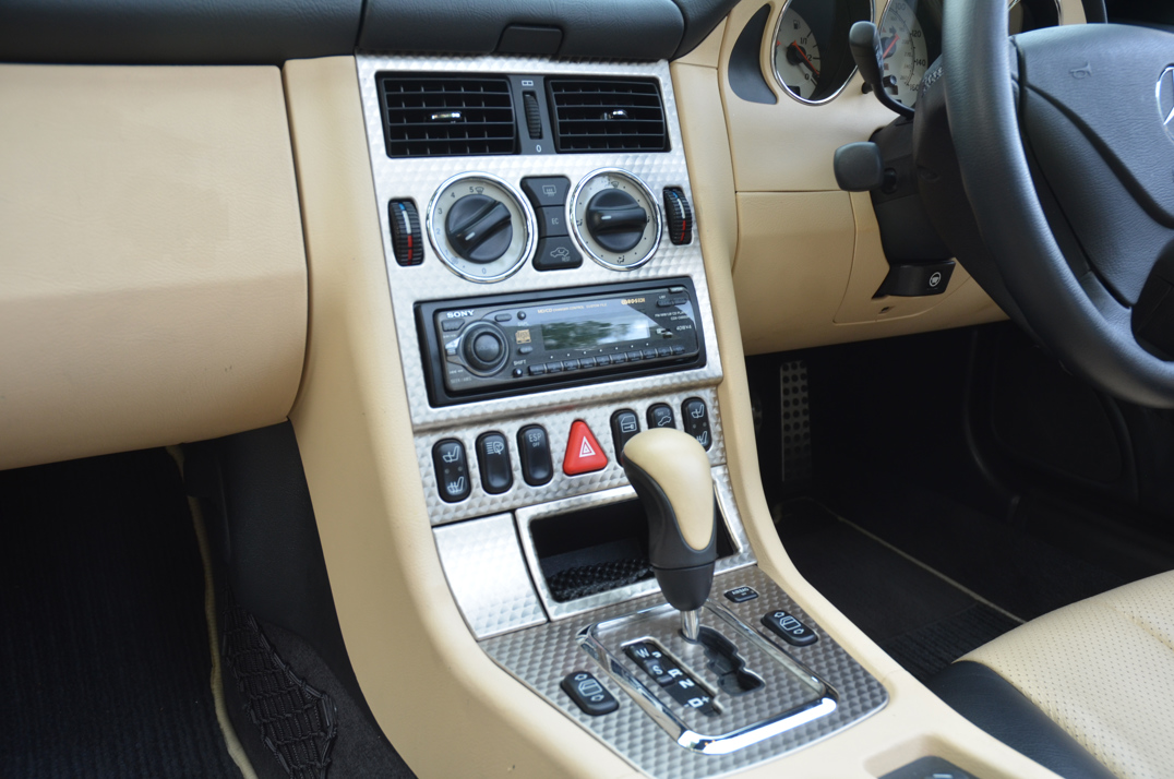 Mercedes Benz 320 SLK AMG Roadster. gallery image 41