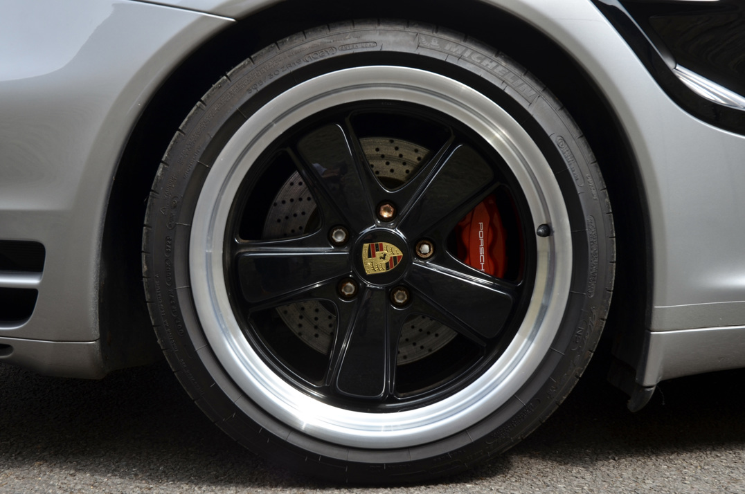 Porsche 911 Turbo Cabriolet Tip-Tronic gallery image 24