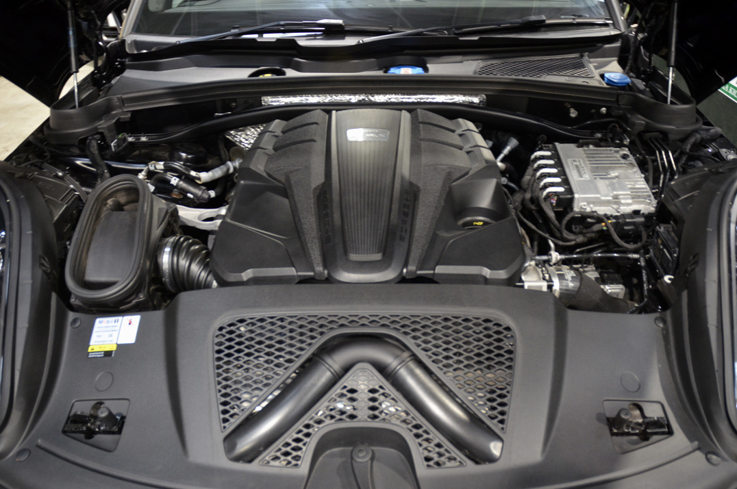 Porsche Macan S 2.9 V6 Turbo gallery image 46