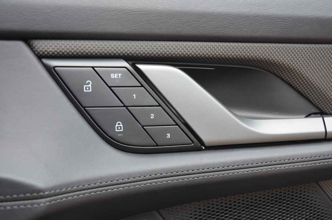 Porsche Taycan Turbo S gallery image 65