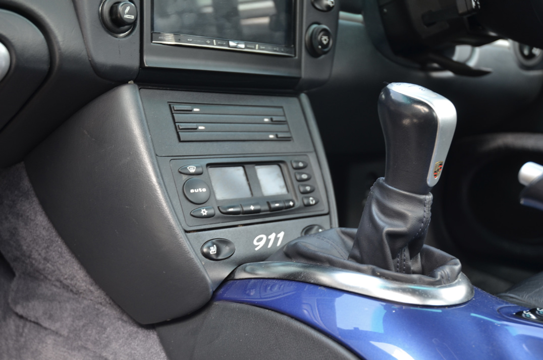 Porsche 911-996 Carrera Manual .. gallery image 34
