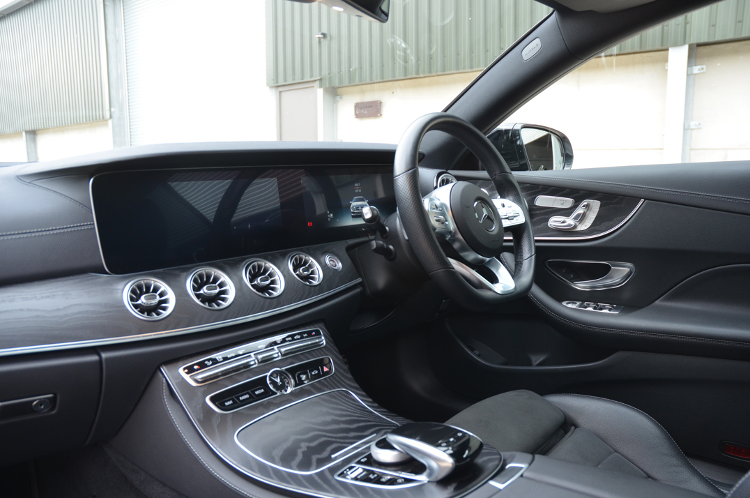 Mercedes Benz E400D AMG Line Premium plus D-4M Coupe. Px Welcome gallery image 32