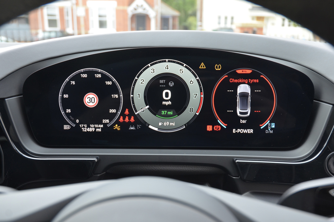 Porsche Cayenne Turbo Hybrid.. 2024 gallery image 34