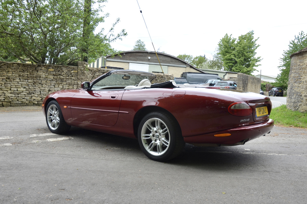 Jaguar XK8 Cabriolet. Just 30,000 Miles. Superb gallery image 11