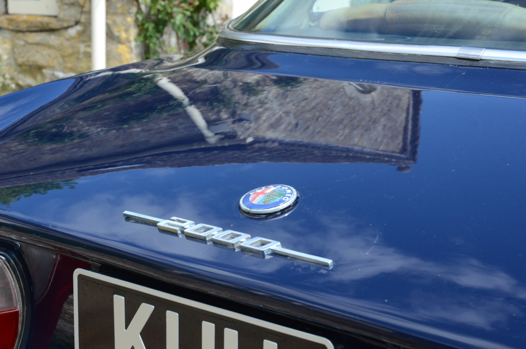 Alfa Romeo 2000 GTV Desegno Bertone gallery image 20