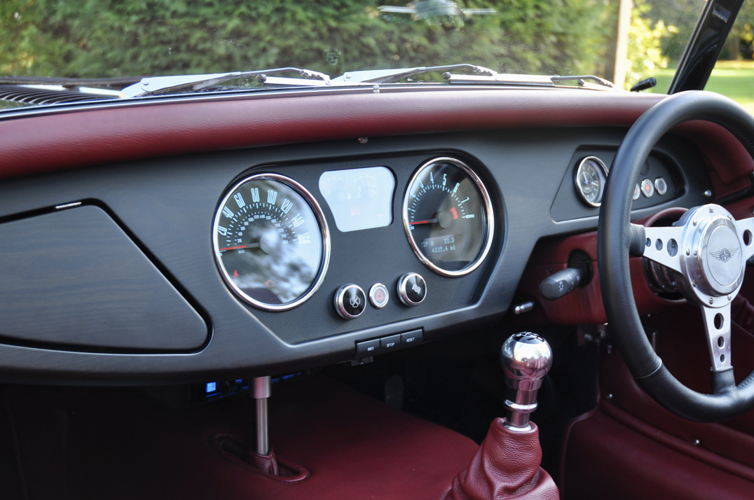 Morgan 3.7 Roadster 110 Anniversary model gallery image 25