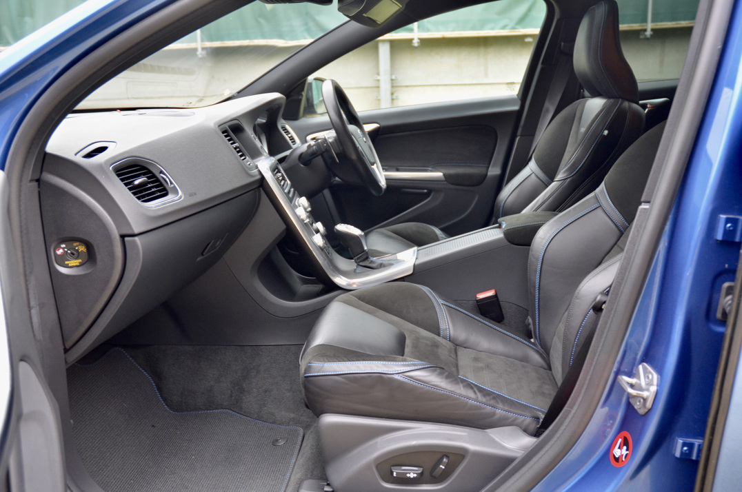 Volvo V60 Polestar T6 AWD Auto Estate gallery image 36