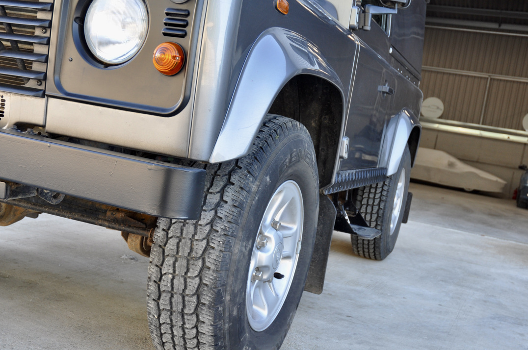Defender 90. gallery image 10
