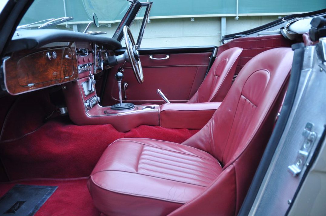 Austin Healey 3000 MIII BJ8 Convertible gallery image 32