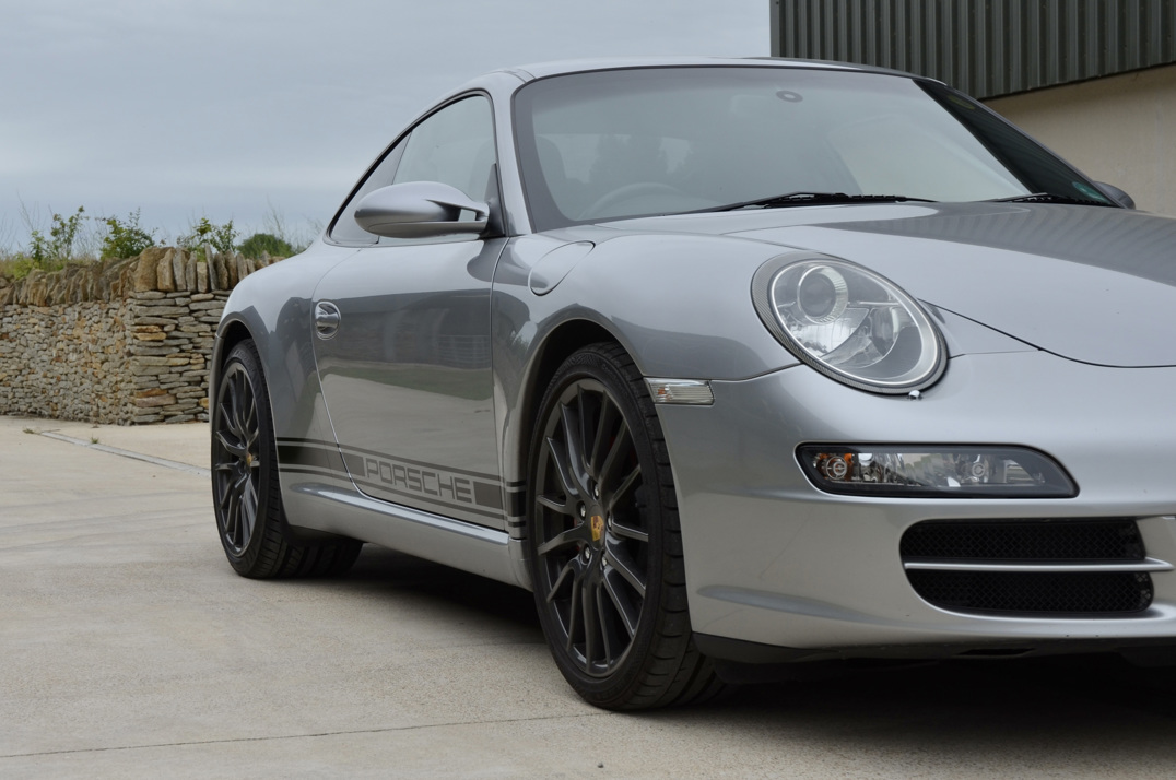 Porsche 911 Carrera S Coupe gallery image 16