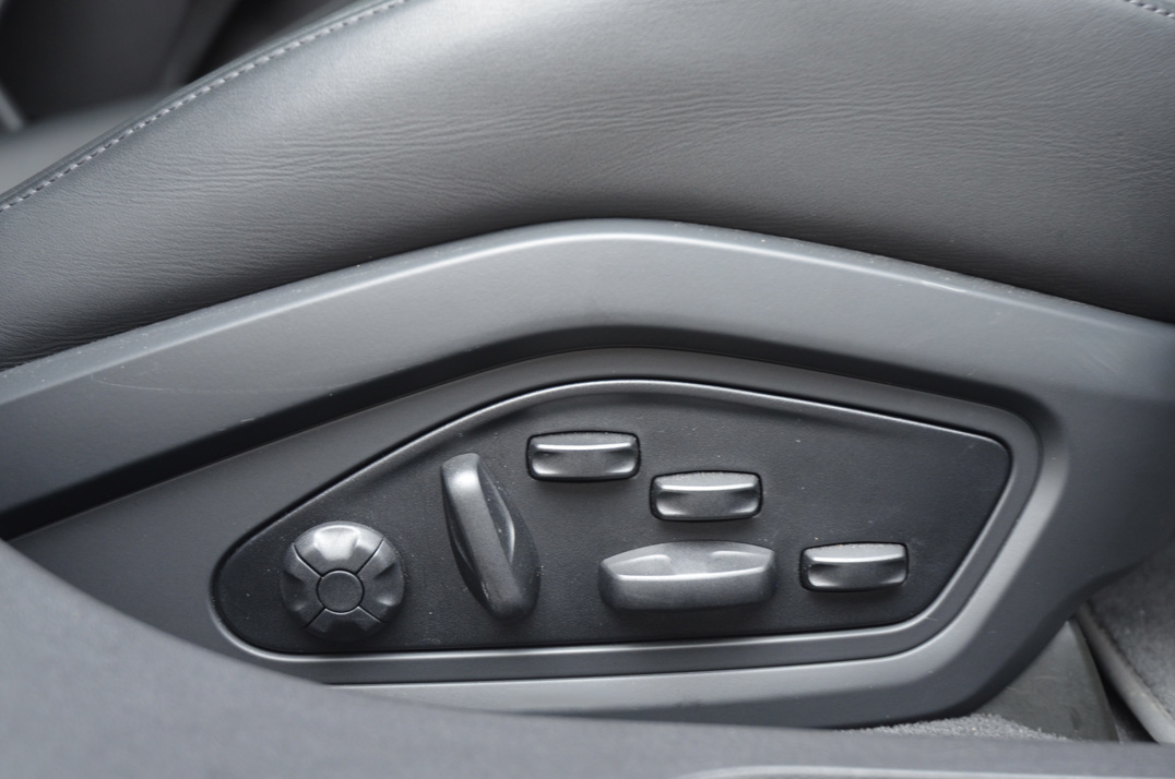 Porsche Taycan Turbo S gallery image 70