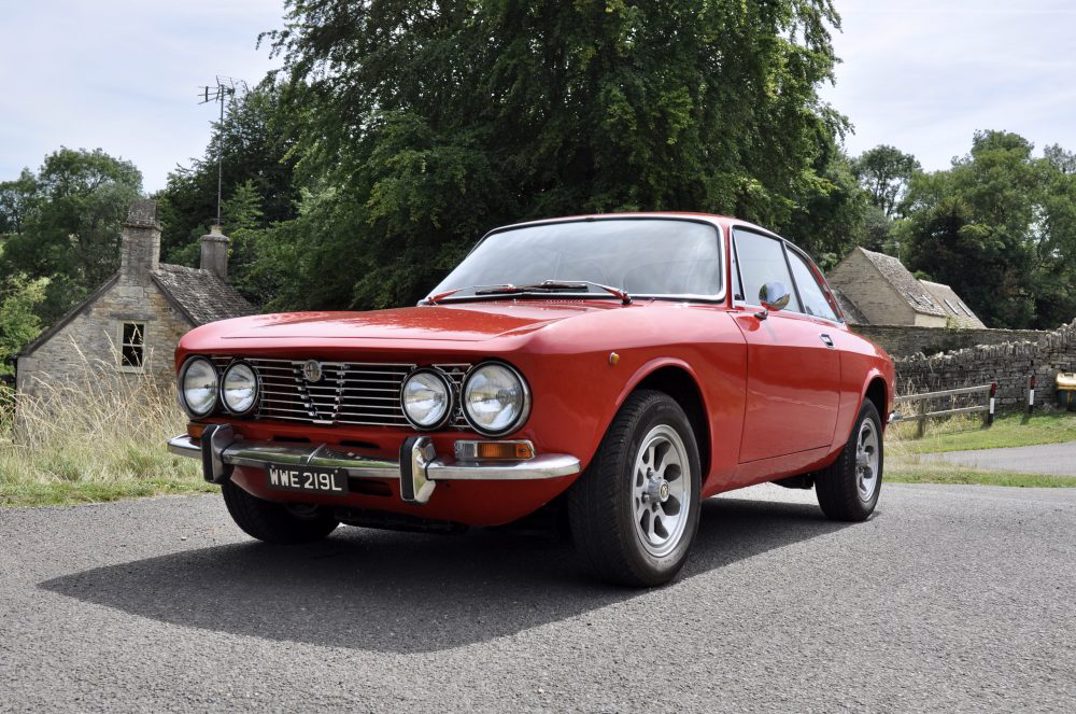 Alfa Romeo 2000 GTV Coupe gallery image 2