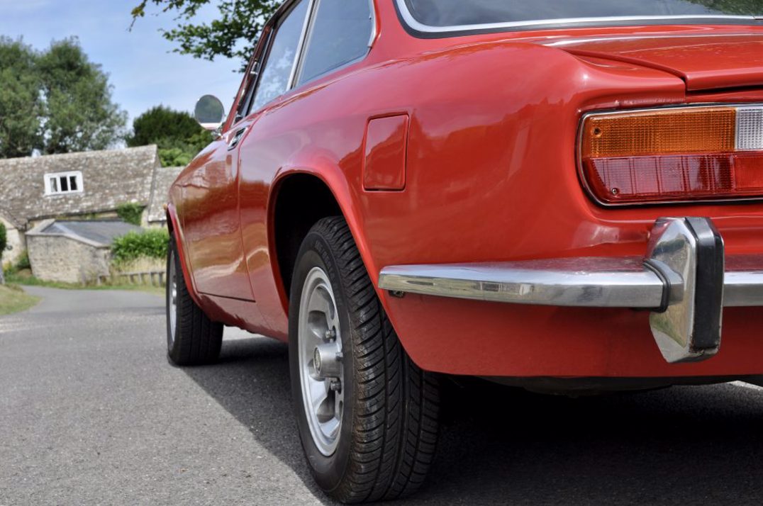 Alfa Romeo 2000 GTV Coupe gallery image 17
