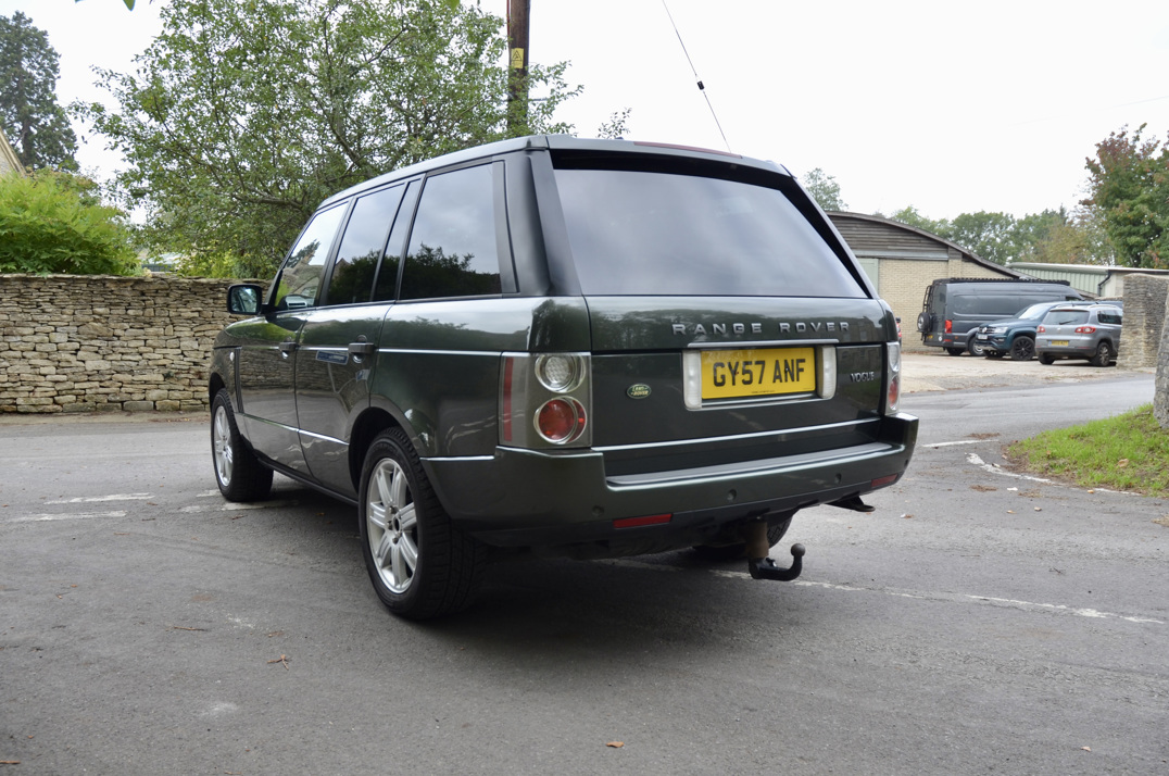 Land Rover Range Rover Vogue TDV8 gallery image 10