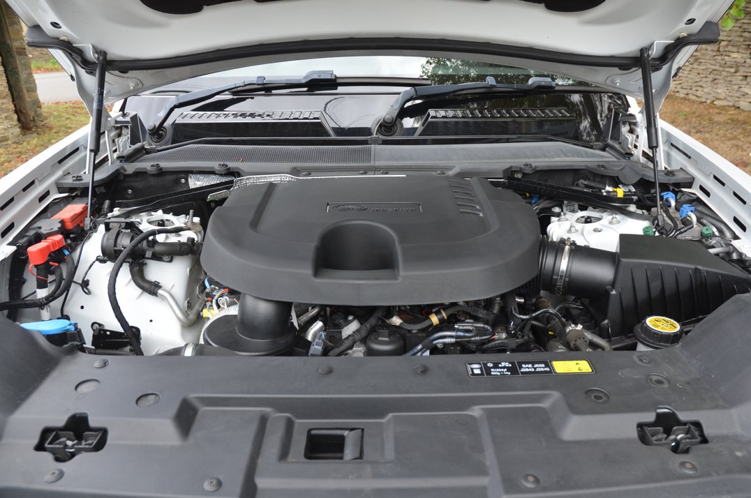 Land Rover Defender 90 3.0 250M MHEV Urban Edition gallery image 61