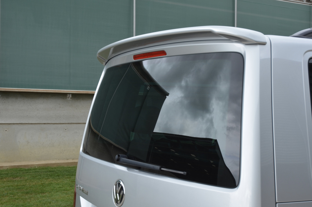 Volkswagen T-6 Transporter 2.0Ltr Caravelle SE TSI BMT Sport Line. gallery image 15