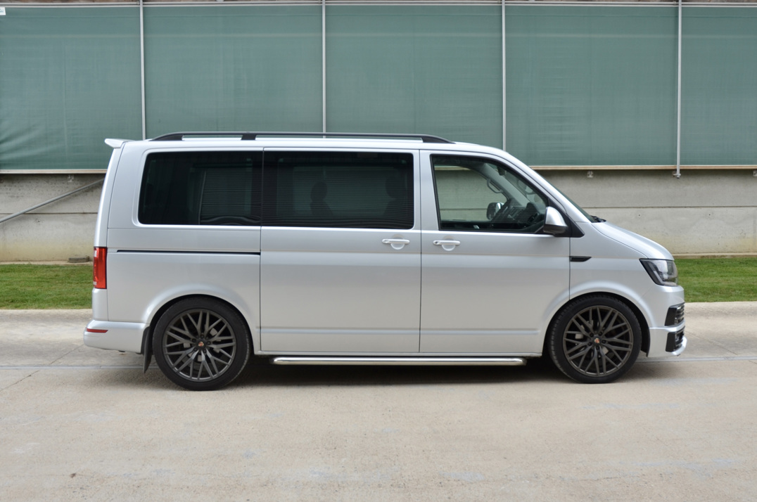 Volkswagen T-6 Transporter 2.0Ltr Caravelle SE TSI BMT Sport Line. gallery image 7
