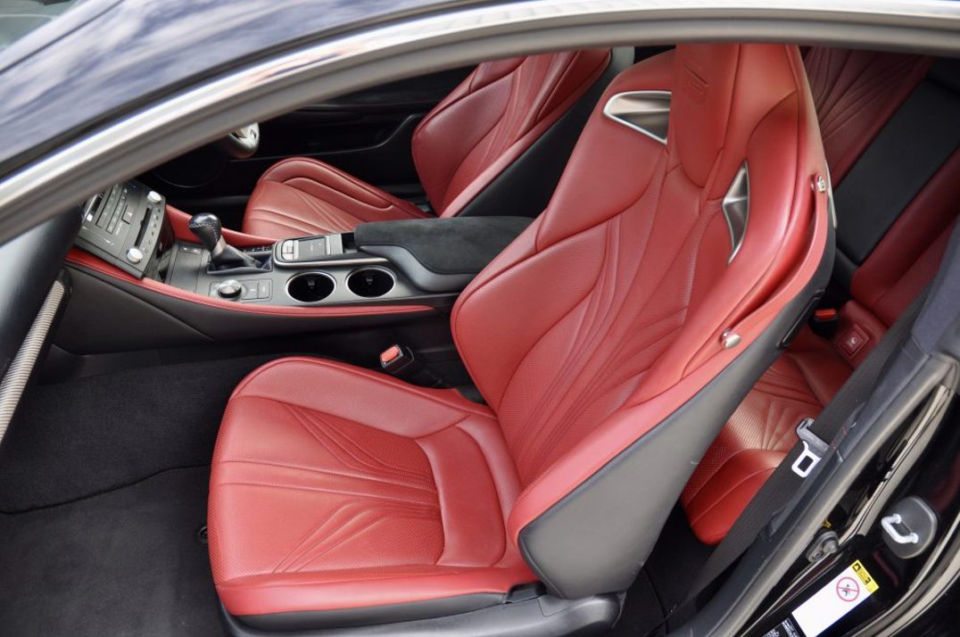 Lexus RCF V8 Coupe gallery image 34