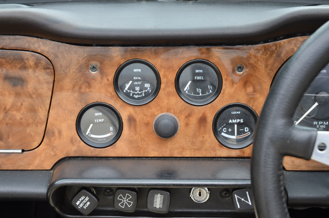 Triumph TR-6. gallery image 29