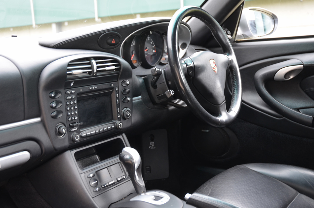 Porsche 911 Carrera 4s Tip. gallery image 29