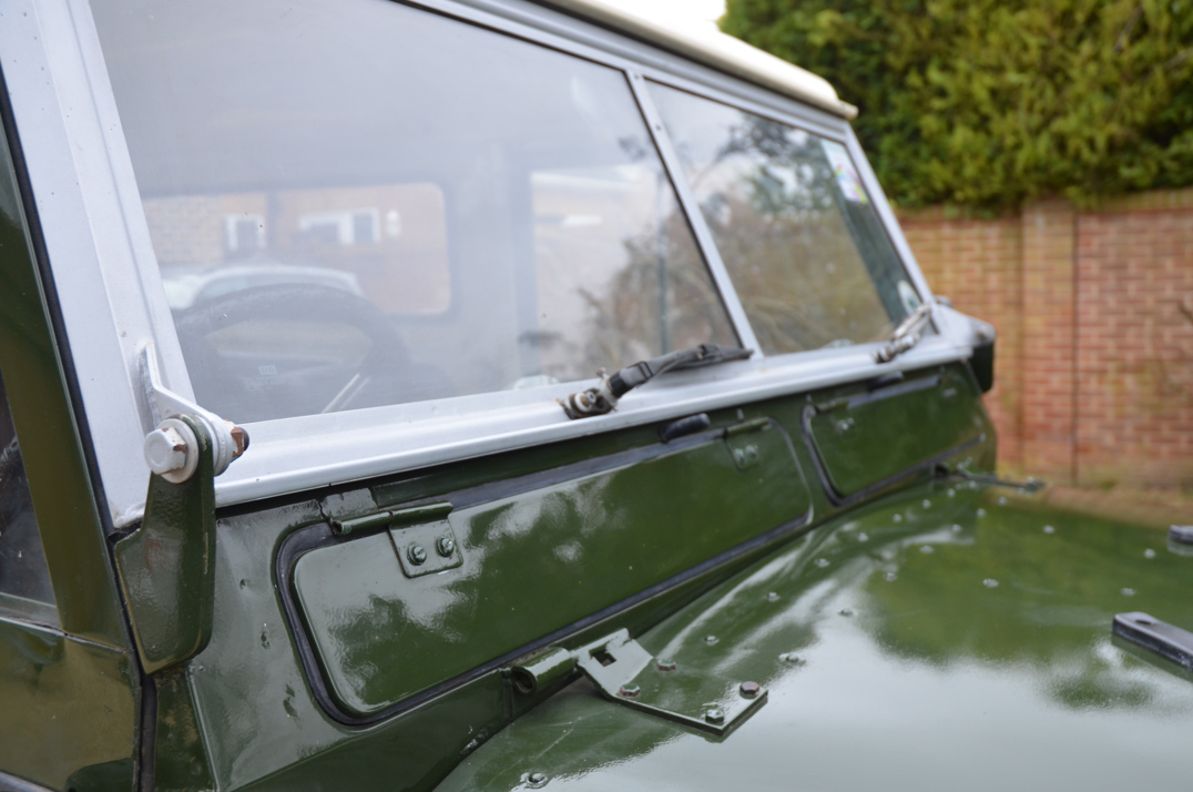 Land Rover Series II gallery image 21