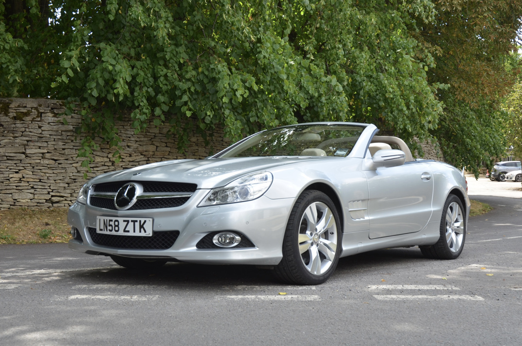 Mercedes SL 500 5.5 Auto gallery image 2