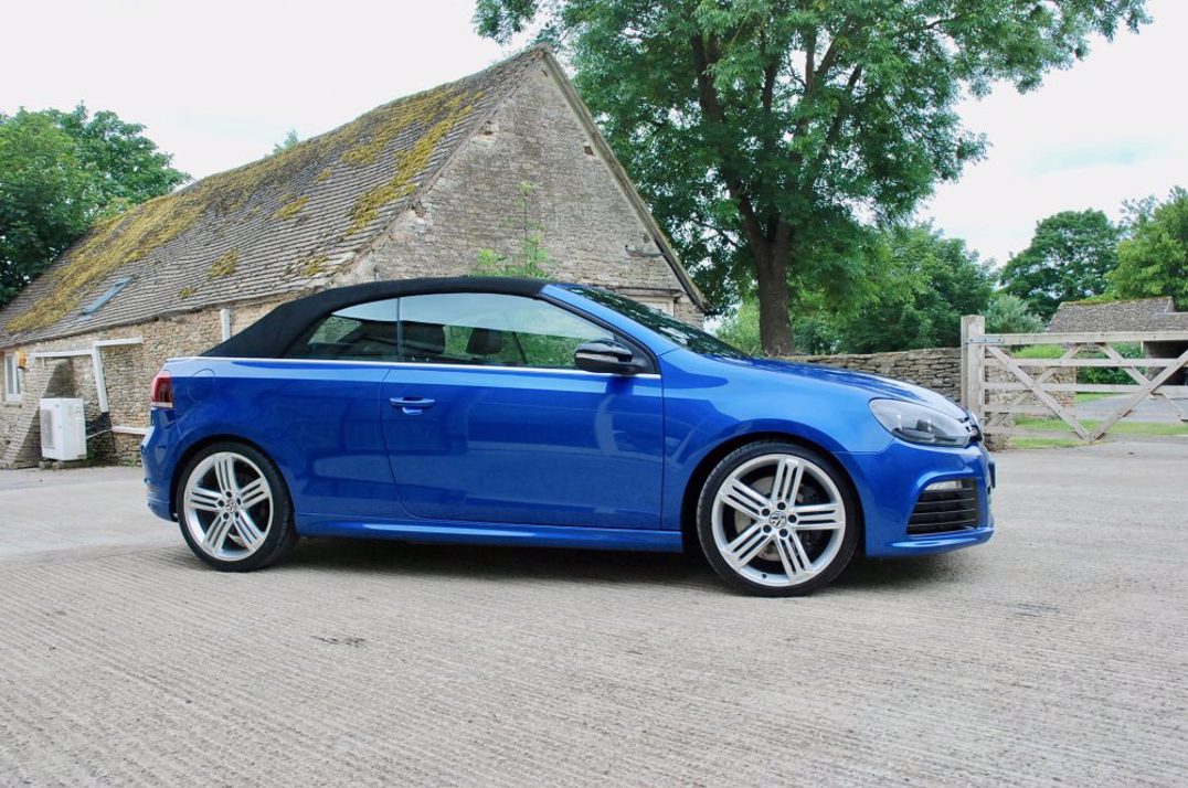 2014 Volkswagen Golf R TSI-S-A Convertible gallery image 1