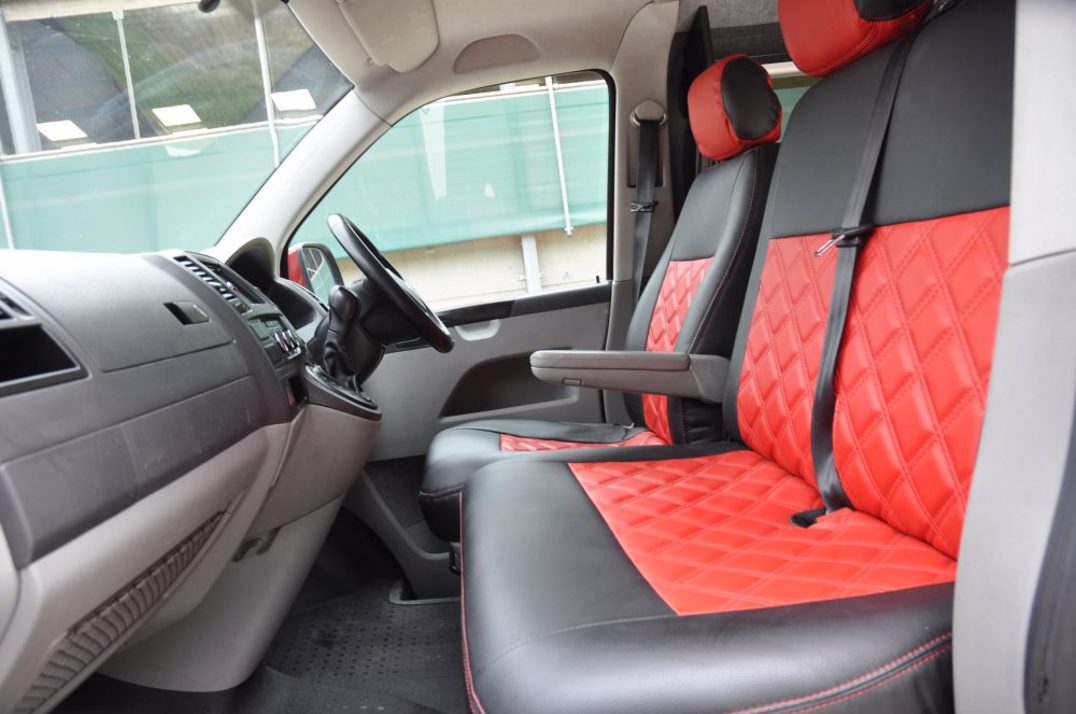 Volkswagen Transporter T5 LWB Auto Camper van. gallery image 17