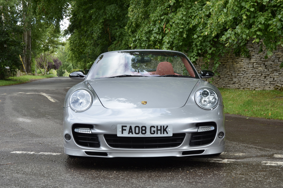 Porsche 911 Turbo Cabriolet Tip-Tronic gallery image 2