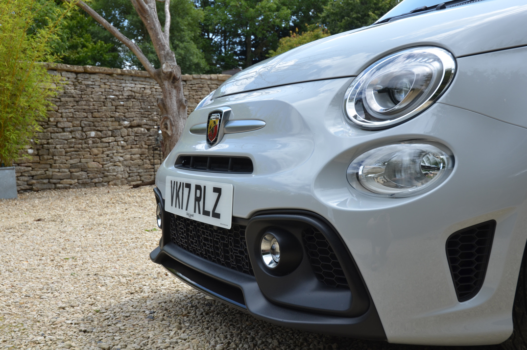 Fiat 500 595 Abarth Convertible gallery image 13