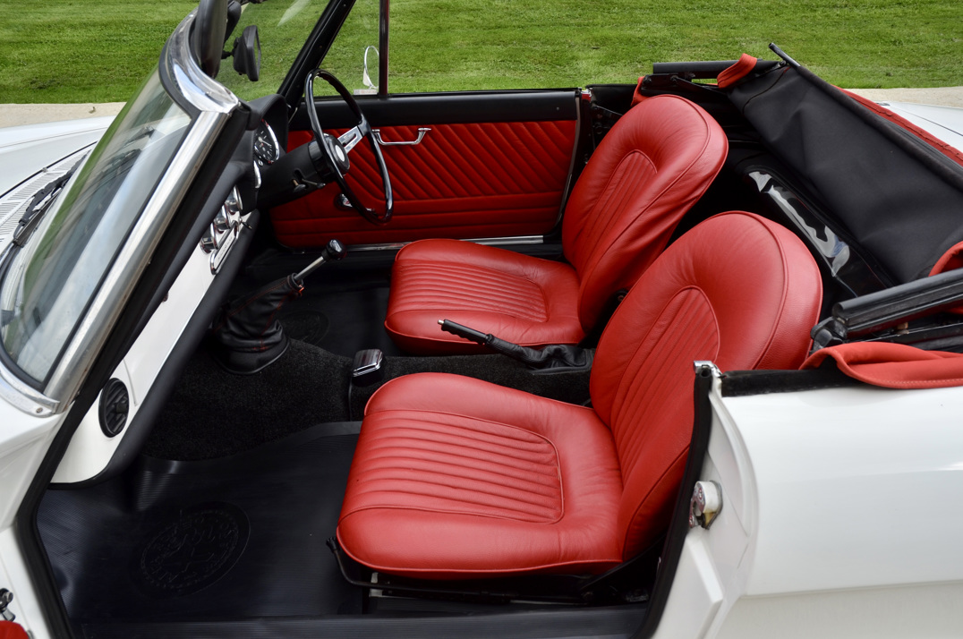 Alfa Romer 1300 Junior Spider Pininfarina. gallery image 37