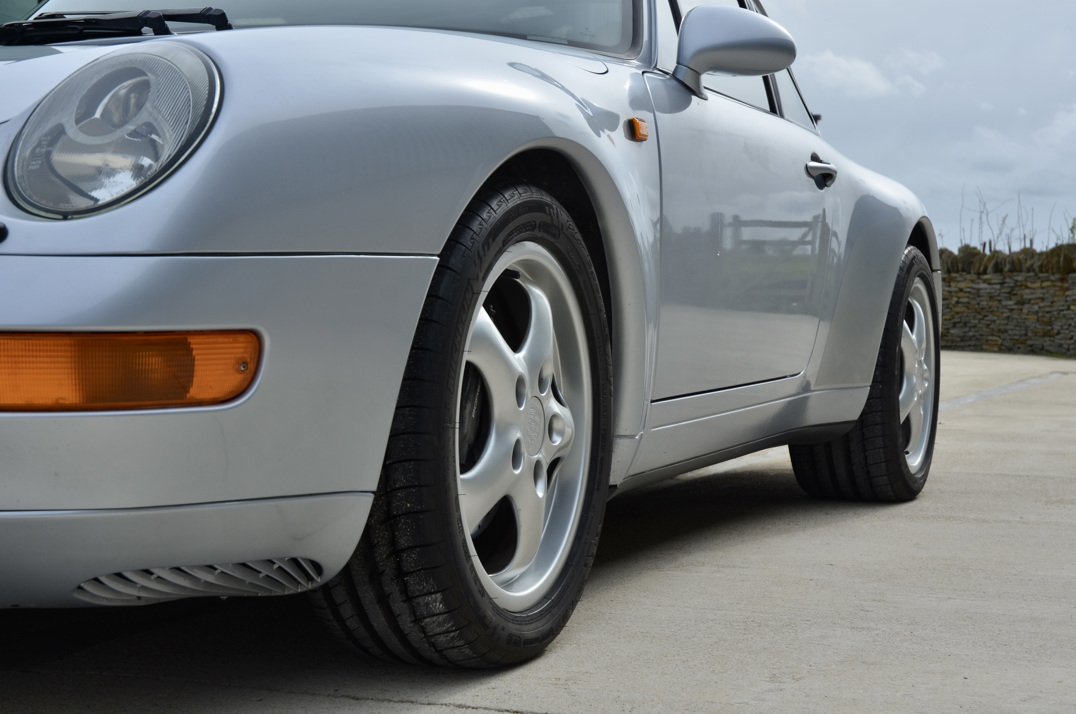 Porsche 911 993 Carrera Coupe Tip gallery image 11