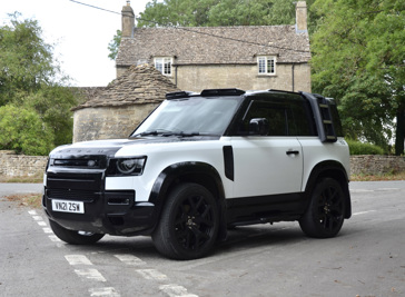 Land Rover Defender 90 3.0 250M MHEV Urban Edition