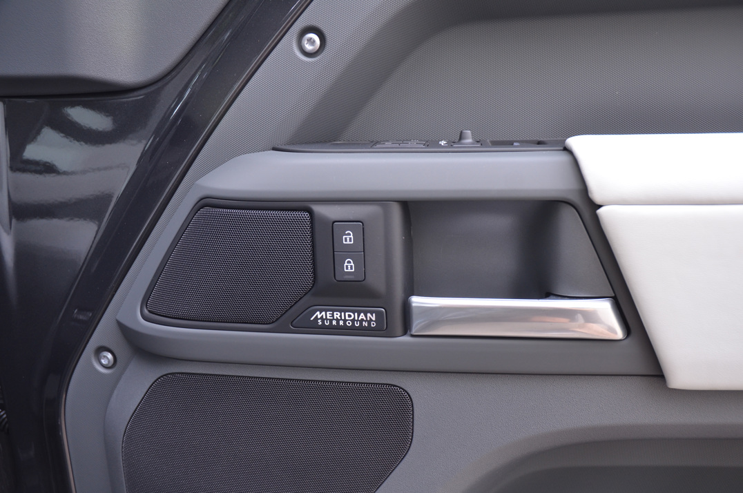 Land Rover Defender 90 X Dynamic HSE 3.0D 350 MHEV gallery image 46