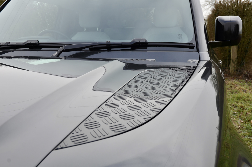 Land Rover Defender 90 X Dynamic HSE 3.0D MHEV gallery image 22