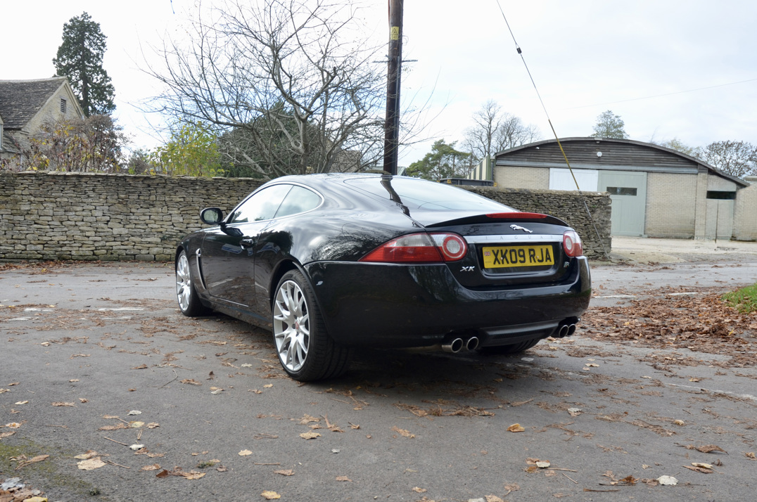 Jaguar XKR 4.2 Sports Coupe gallery image 10