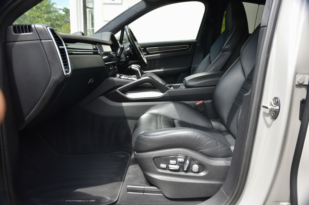 Porsche Cayenne Turbo Coupe gallery image 35