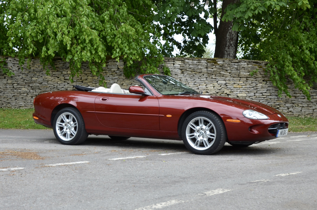 Jaguar XK8 Cabriolet. Just 30,000 Miles. Superb gallery image 2