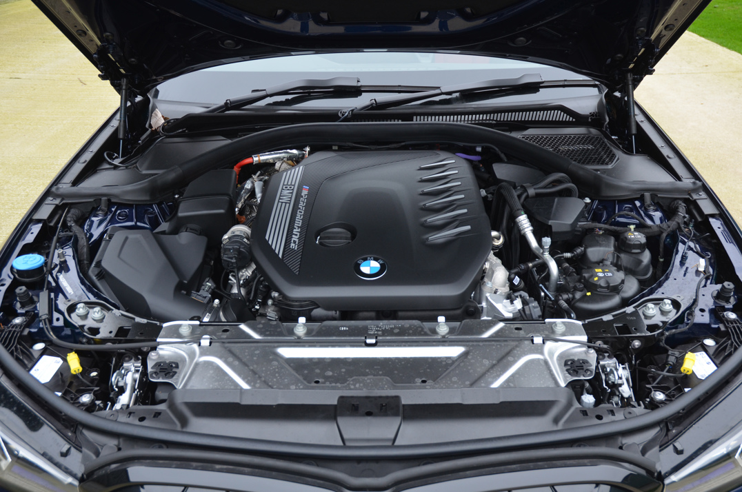 BMW - M340D MHEV X Drive Touring. gallery image 50