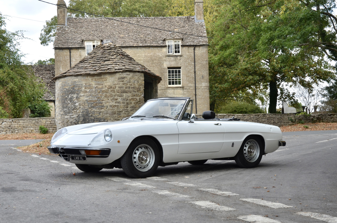 Alfa Romeo 2000 Veloce Spider 1972 gallery image 1