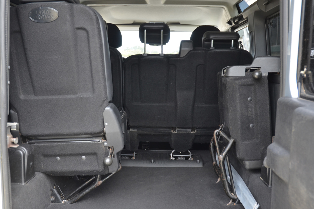 Land Rover Defender 110 XS SW / LWB. gallery image 35