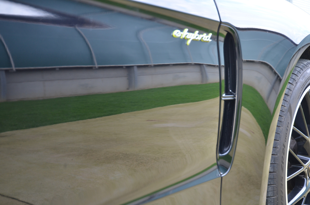 Porsche Panamera 4 V6 Sport Turismo 5dr Petrol Plug-in Hybrid PDK 4WD. gallery image 20