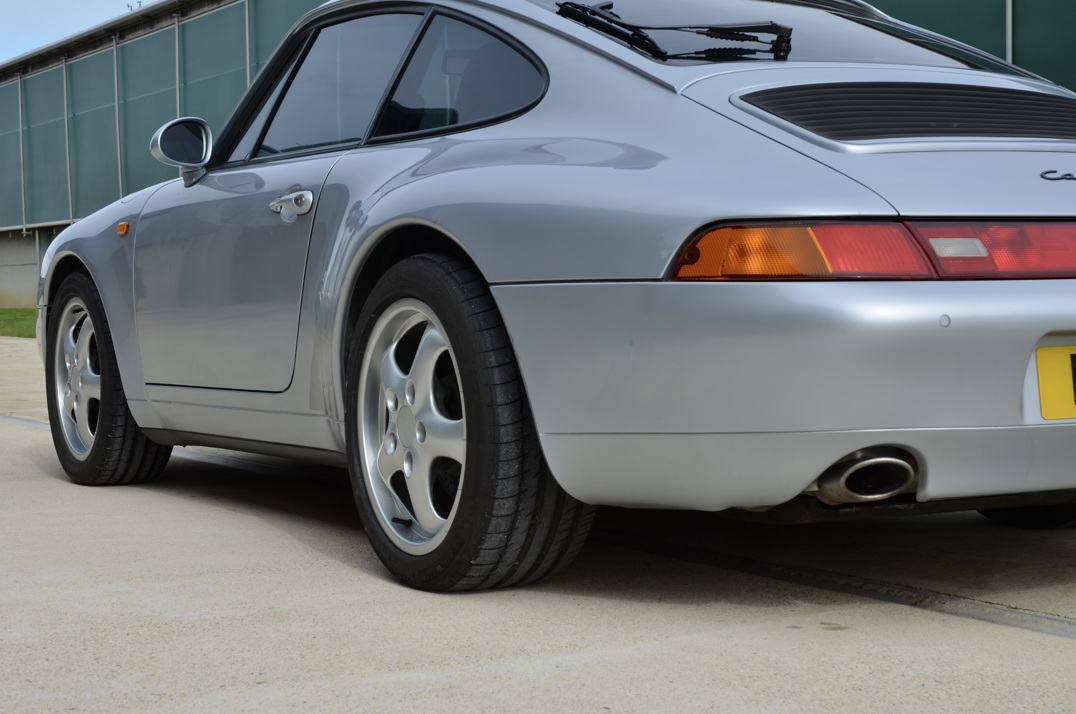 Porsche 911 993 Carrera Coupe Tip gallery image 16